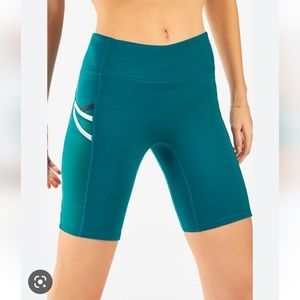 Fabletics Trinity Mid-Rise Pocket Short